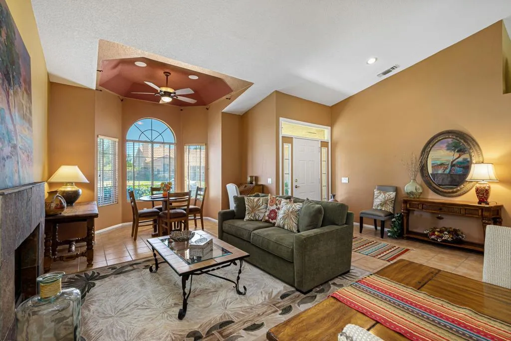 407 Cypress Point Drive, Palm Desert, California 92211 home-pic-15