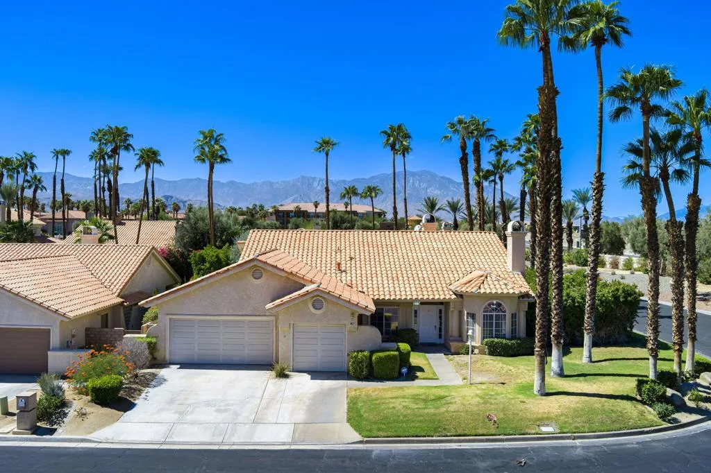 407 Cypress Point Drive, Palm Desert, California 92211 home-pic-1