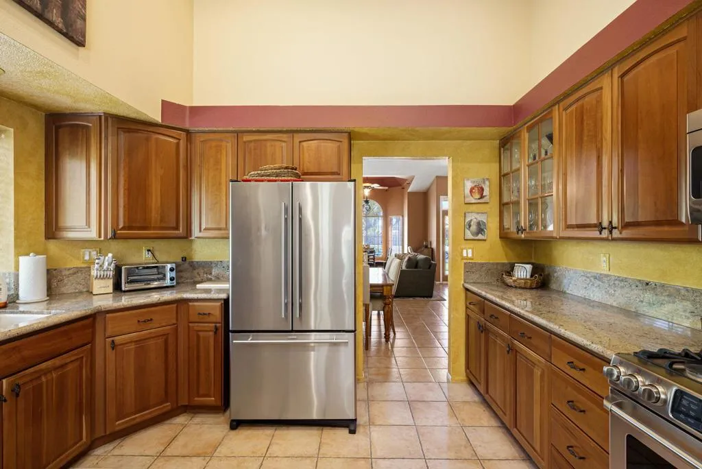 407 Cypress Point Drive, Palm Desert, California 92211 home-pic-26