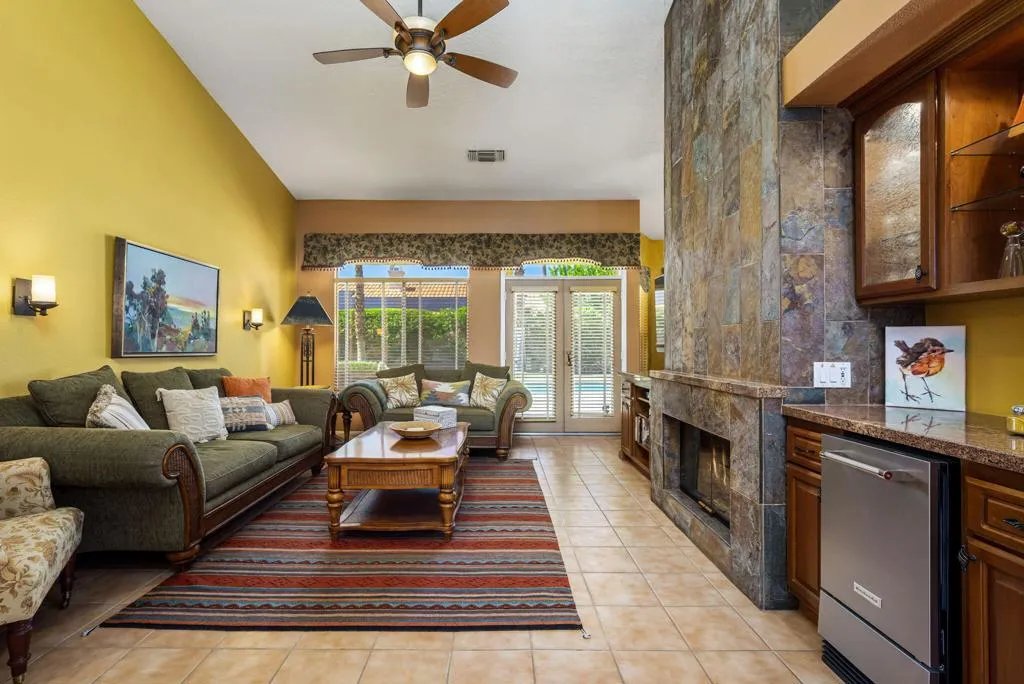 407 Cypress Point Drive, Palm Desert, California 92211 home-pic-19