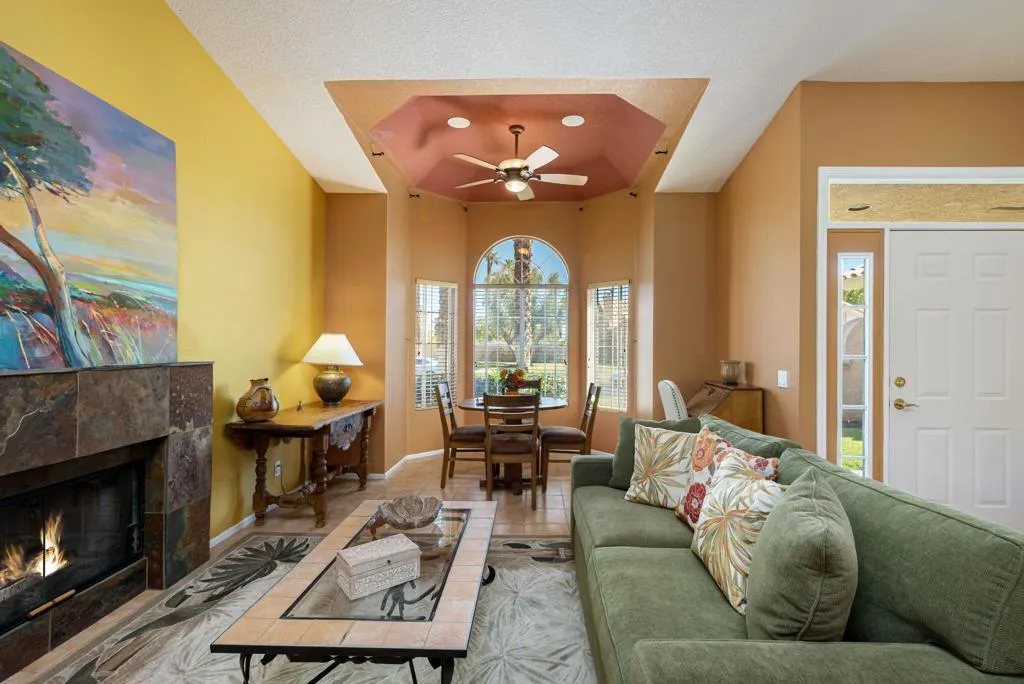 407 Cypress Point Drive, Palm Desert, California 92211 home-pic-14