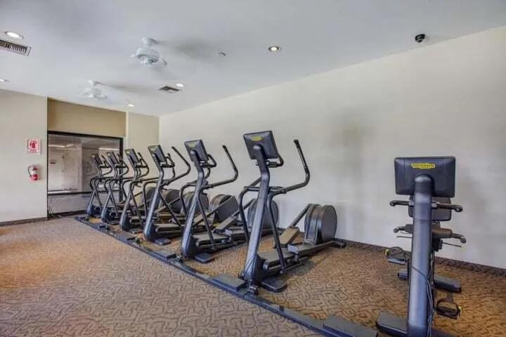 407 Cypress Point Drive, Palm Desert, California 92211 home-pic-61