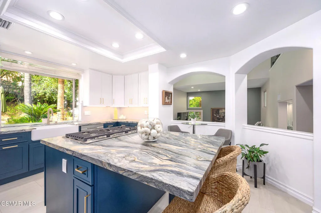 5567 Spring Hill Court, Westlake Village, California 91362 home-pic-16