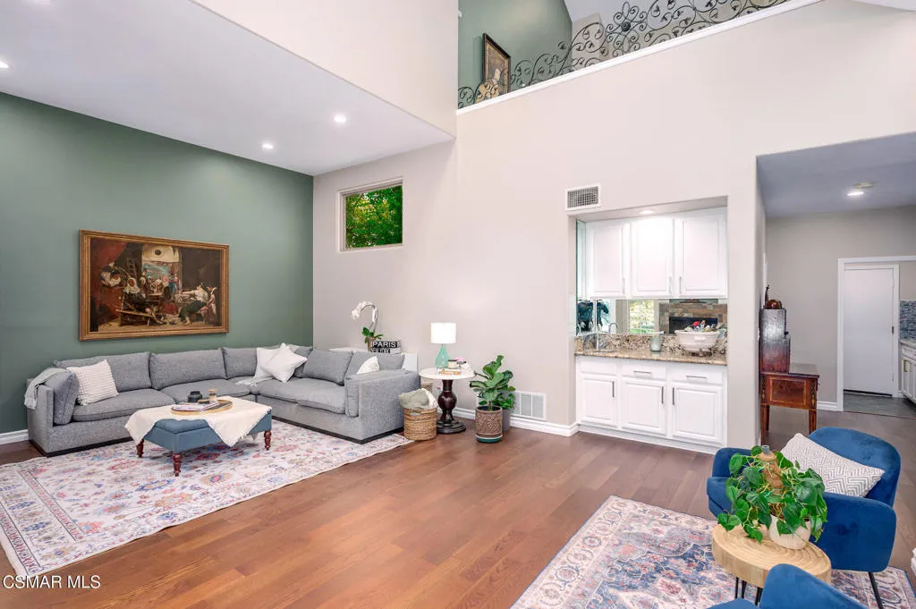5567 Spring Hill Court, Westlake Village, California 91362 home-pic-18