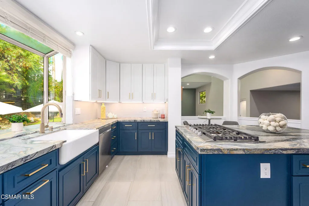 5567 Spring Hill Court, Westlake Village, California 91362 home-pic-17