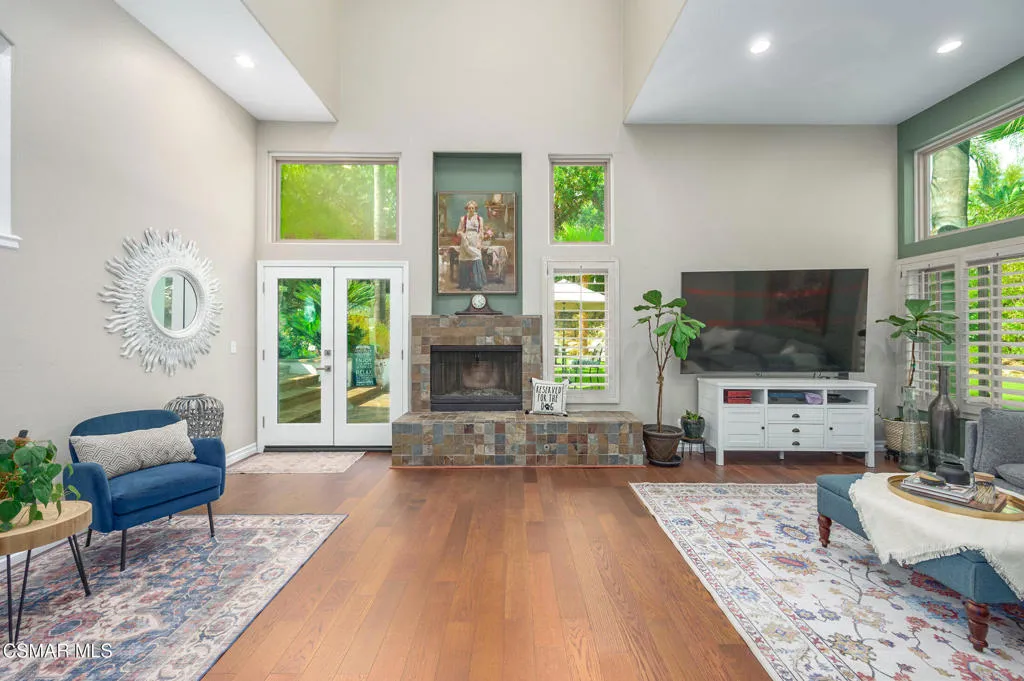 5567 Spring Hill Court, Westlake Village, California 91362 home-pic-19