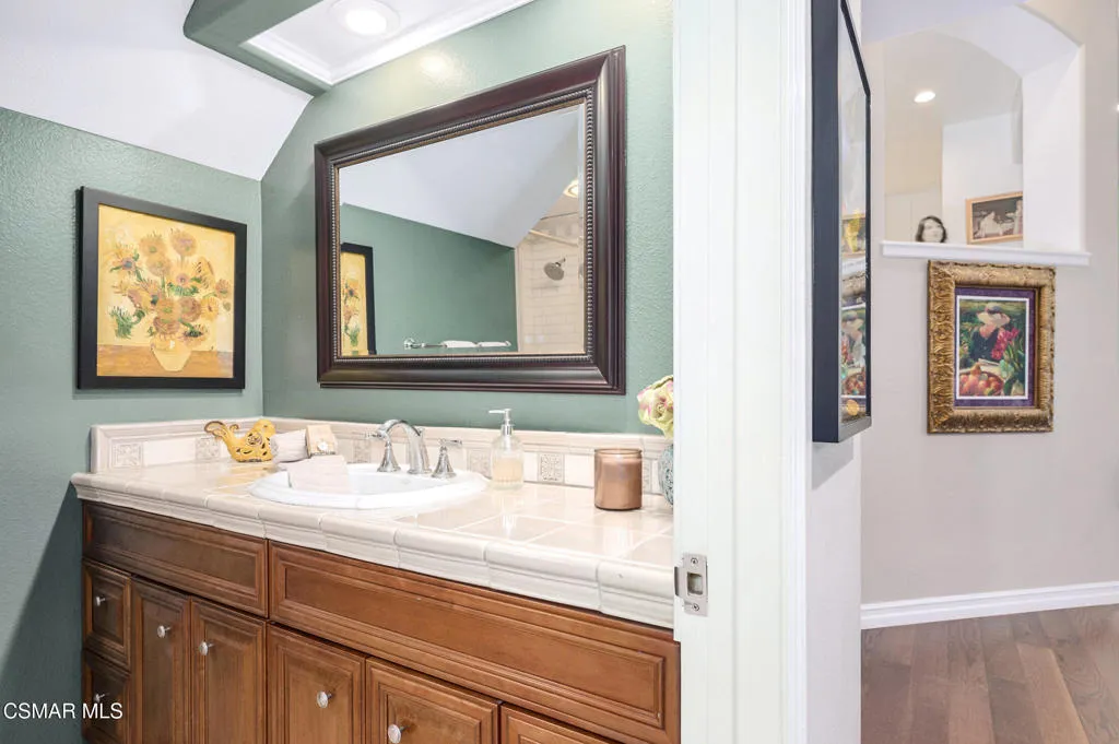5567 Spring Hill Court, Westlake Village, California 91362 home-pic-21