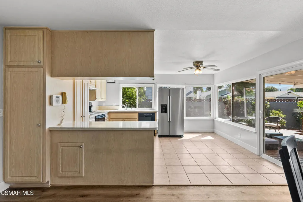 3998 E Celia Court, Simi Valley, California 93063 home-pic-18