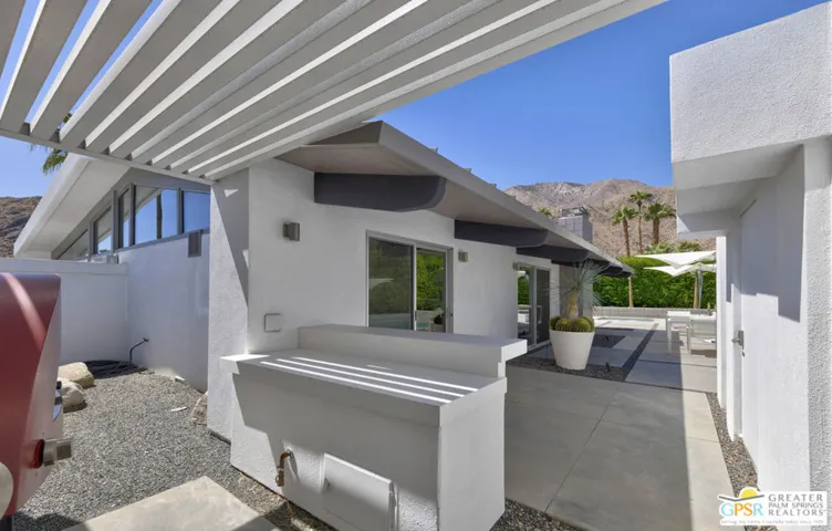 963 N Via Monte Vista, Palm Springs, California 92262