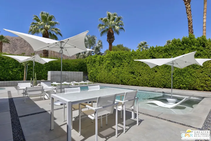 963 N Via Monte Vista, Palm Springs, California 92262