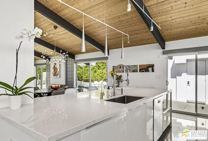 963 N Via Monte Vista, Palm Springs, California 92262