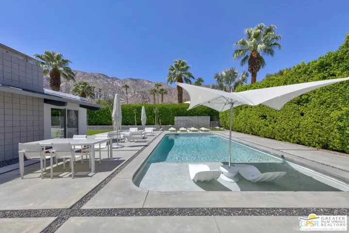 963 N Via Monte Vista, Palm Springs, California 92262