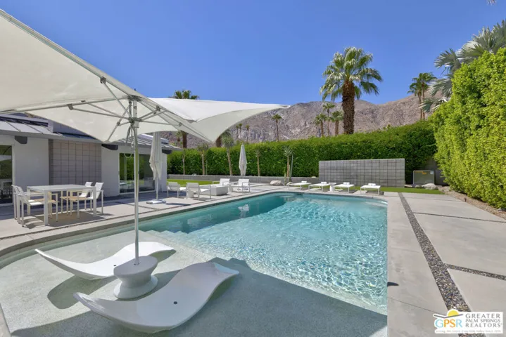 963 N Via Monte Vista, Palm Springs, California 92262