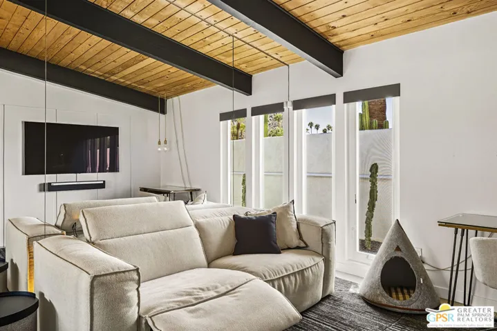 963 N Via Monte Vista, Palm Springs, California 92262