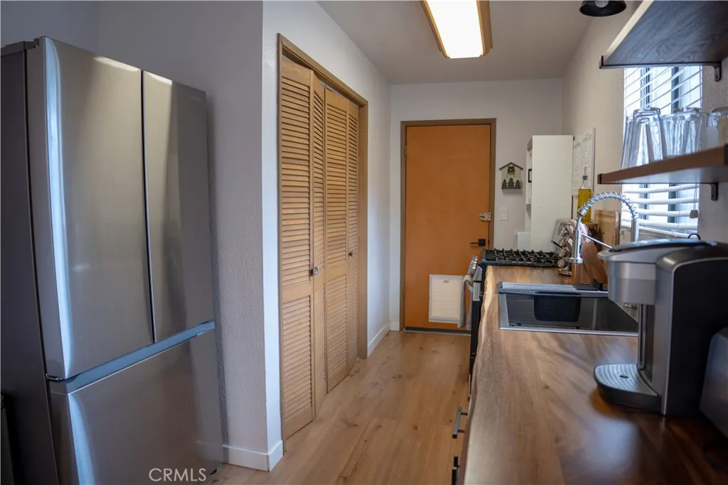 2125 2nd Lane, Big Bear, California 92315 home-pic-6