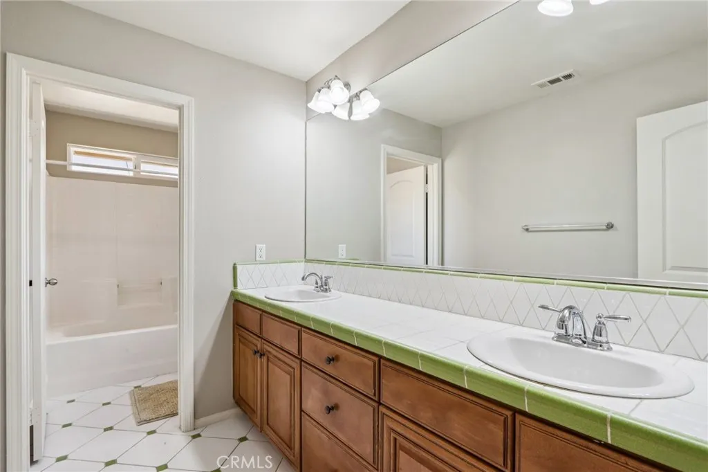 34213 Clovis Way, Wildomar, California 92595 home-pic-26