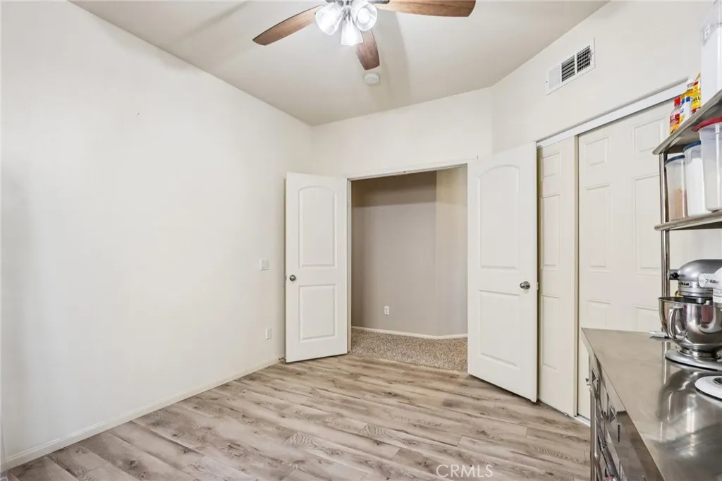 34213 Clovis Way, Wildomar, California 92595 home-pic-9