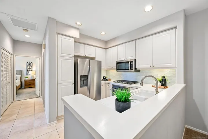 10756 Sabre Hill Dr 265, San Diego, California 92128