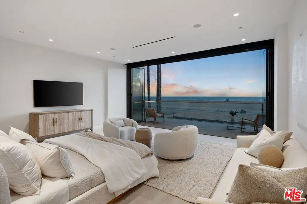 938 Palisades Beach Road, Santa Monica, California 90403 home-pic-38