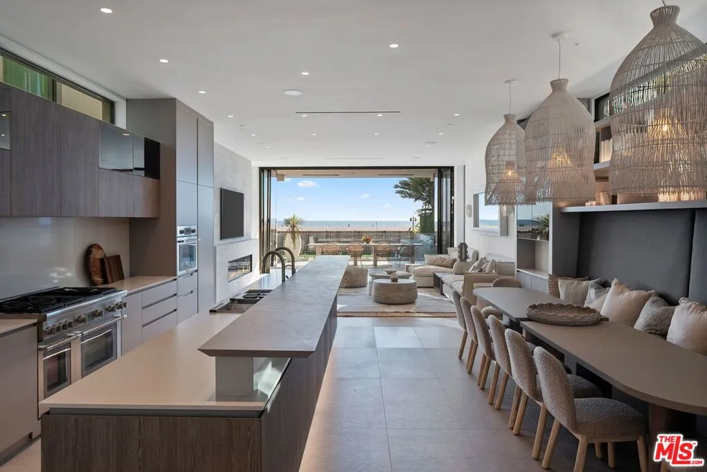 938 940 Palisades Beach Road, Santa Monica, California 90403 home-pic-49