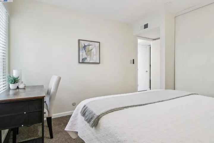 2716 Oak Rd 117, Walnut Creek, California 94597