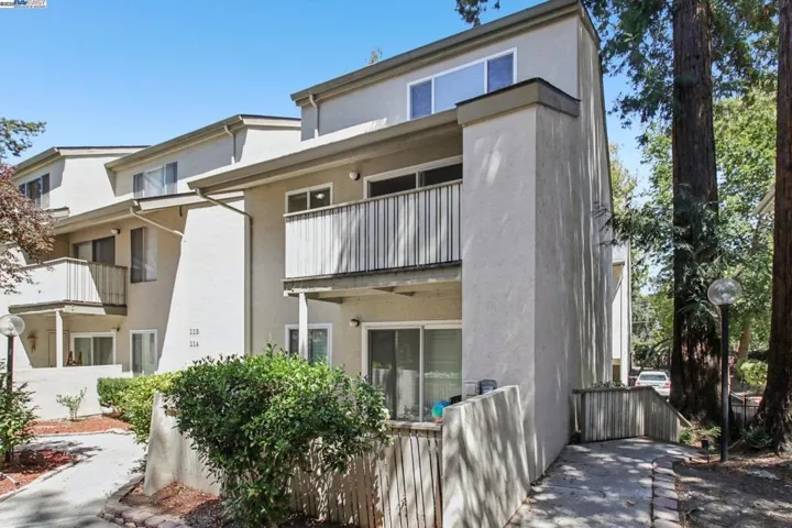 2716 Oak Rd 117, Walnut Creek, California 94597