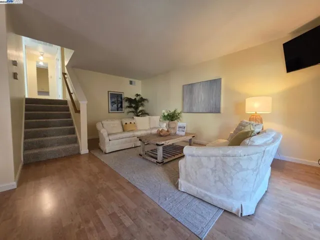 2716 Oak Rd 117, Walnut Creek, California 94597