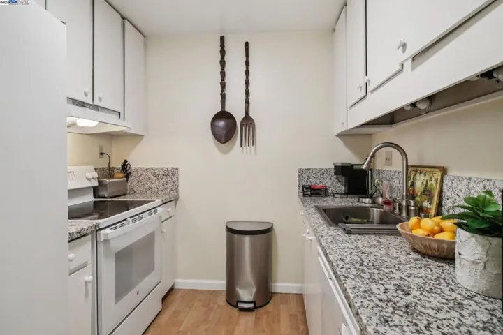 2716 Oak Rd 117, Walnut Creek, California 94597