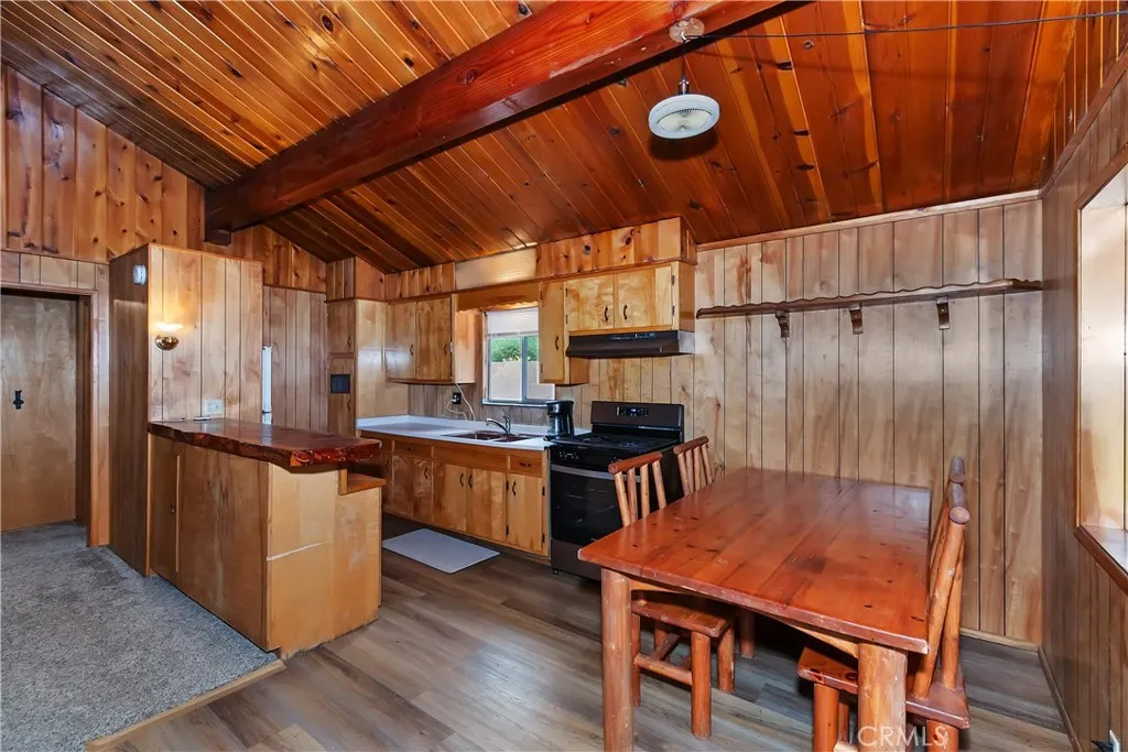 43115 Moonridge Road, Big Bear Lake, California 92315 home-pic-10