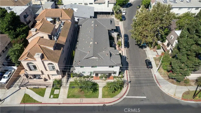 10602 Landale Street, Toluca Lake, California 91602