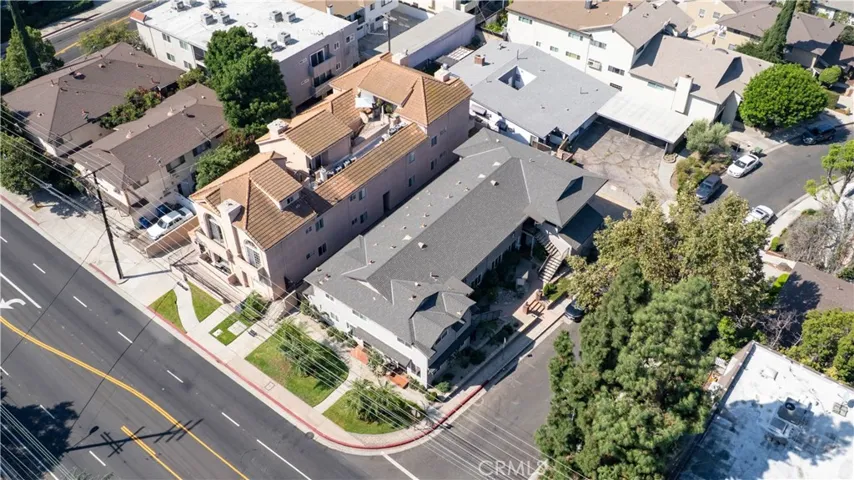10602 Landale Street, Toluca Lake, California 91602