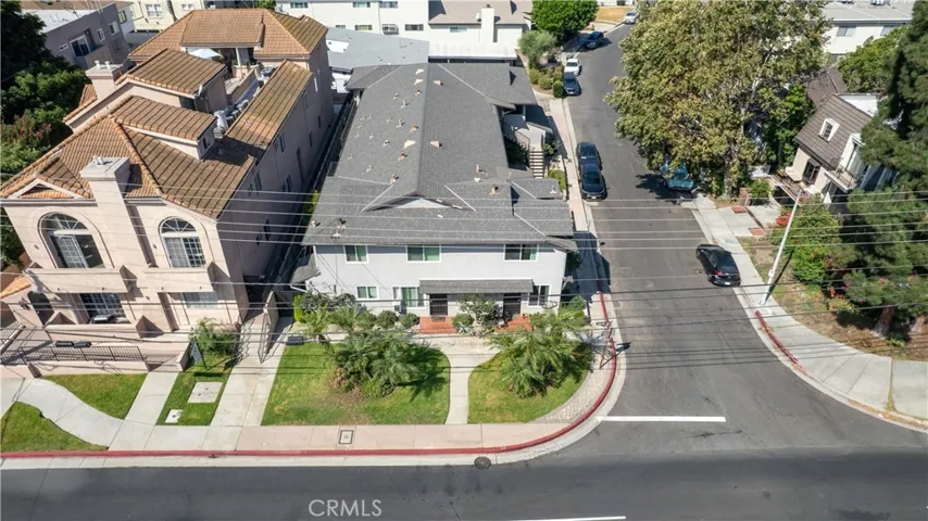 10602 Landale Street, Toluca Lake, California 91602
