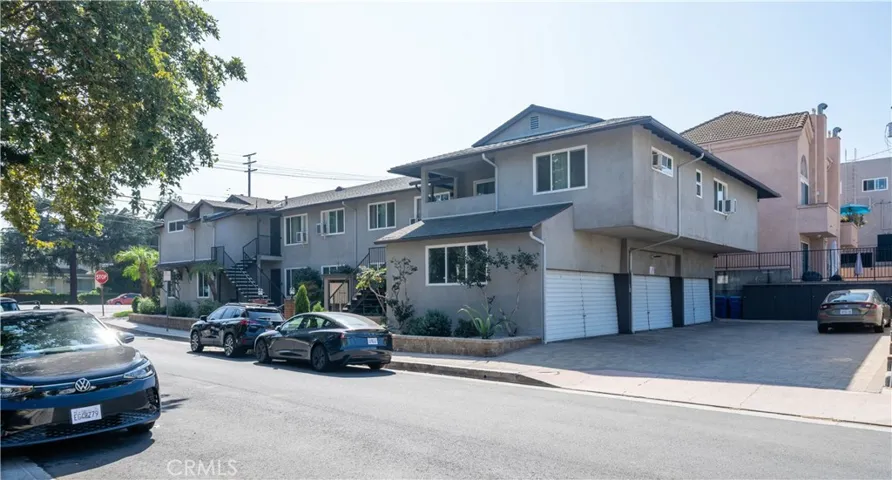 10602 Landale Street, Toluca Lake, California 91602