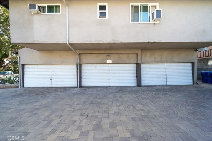 10602 Landale Street, Toluca Lake, California 91602