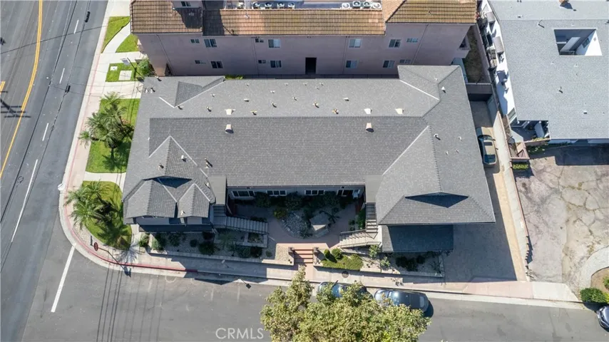 10602 Landale Street, Toluca Lake, California 91602