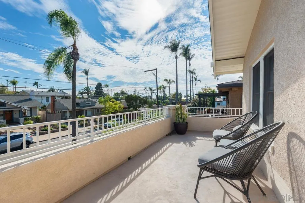 1860 Montecito W, San Diego, California 92103 home-pic-66