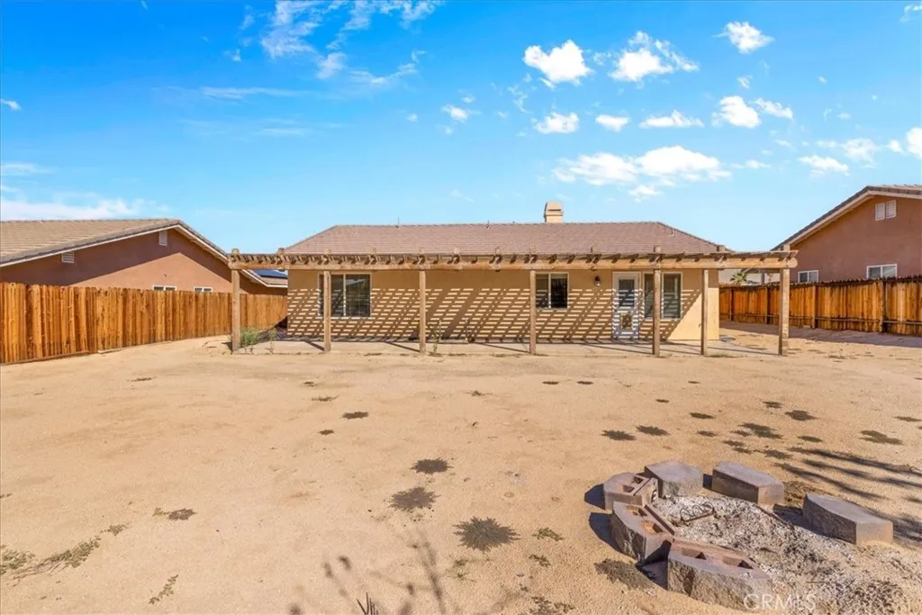 5154 Split Rock Avenue, 29 Palms, California 92277 home-pic-25