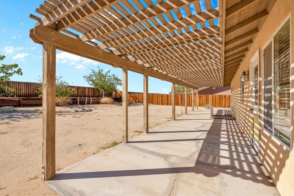 5154 Split Rock Avenue, 29 Palms, California 92277 home-pic-29