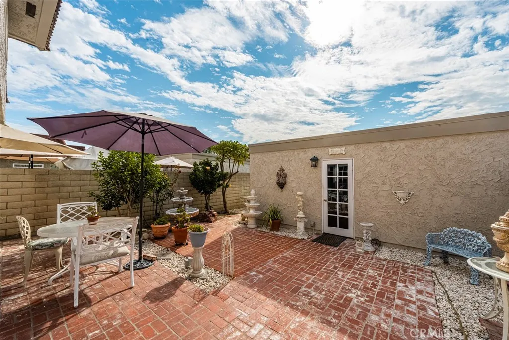 6837 Amelia, Cypress, California 90630 home-pic-24