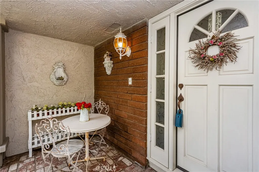 6837 Amelia, Cypress, California 90630 home-pic-5