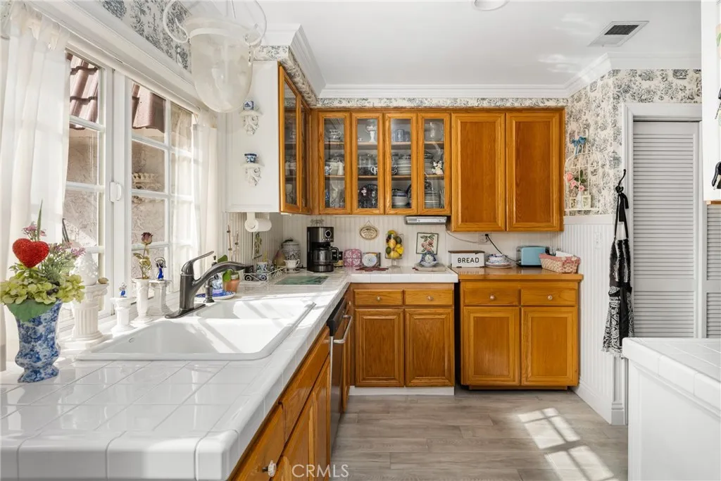 6837 Amelia, Cypress, California 90630 home-pic-18