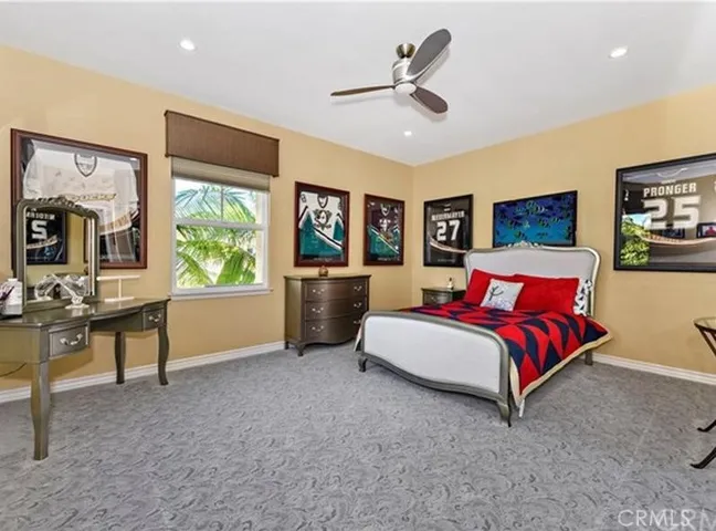  Bedroom 2/5