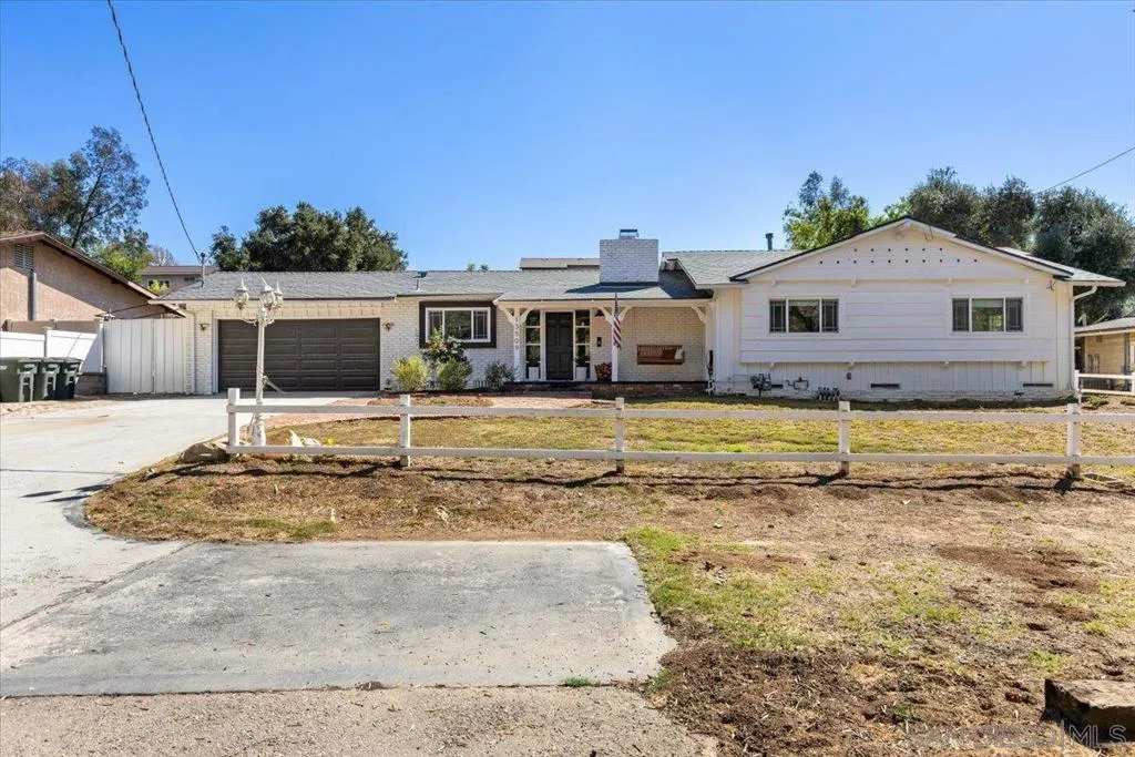 13509 E Lakeview Rd, Lakeside, California 92040 home-pic-36