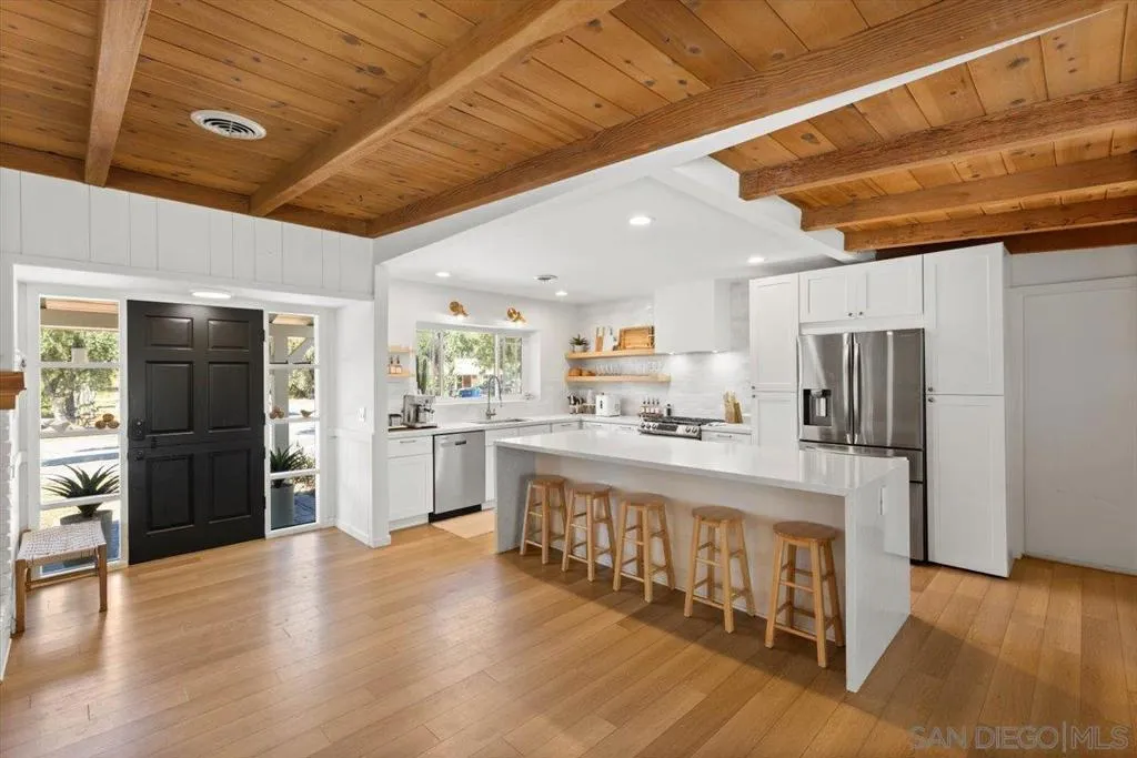 13509 E Lakeview Rd, Lakeside, California 92040 home-pic-8