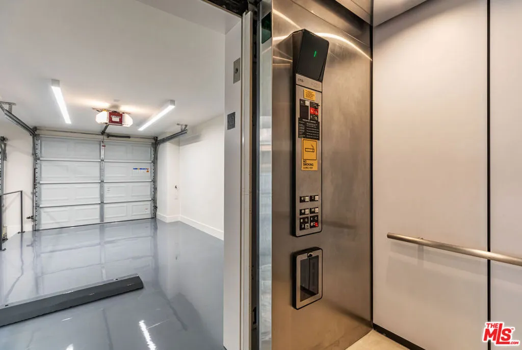 365 Norcroft Avenue, Los Angeles, California 90024 home-pic-37