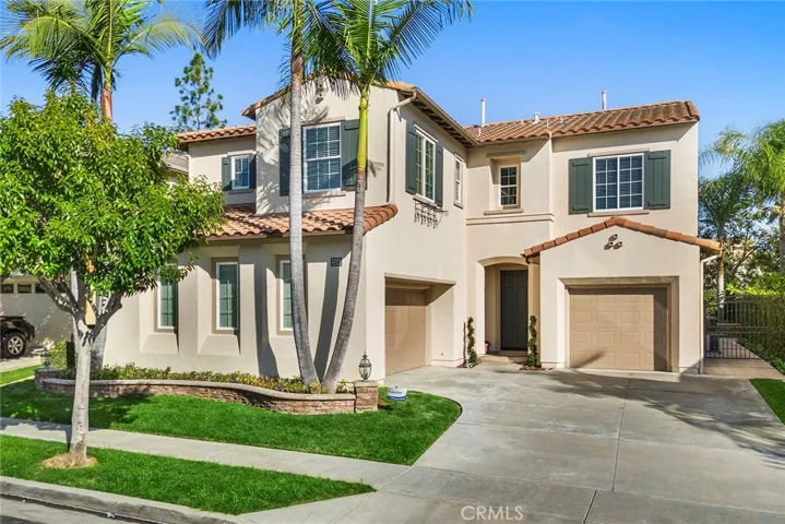 Beautiful home in Gated Turnleaf Community