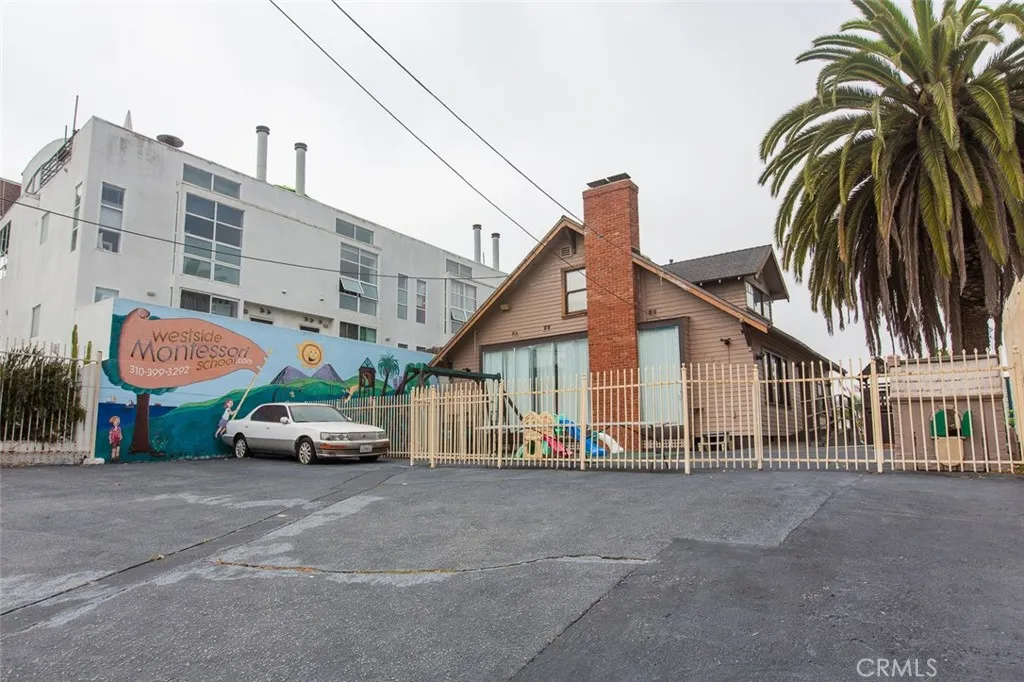 757 Pier Ave