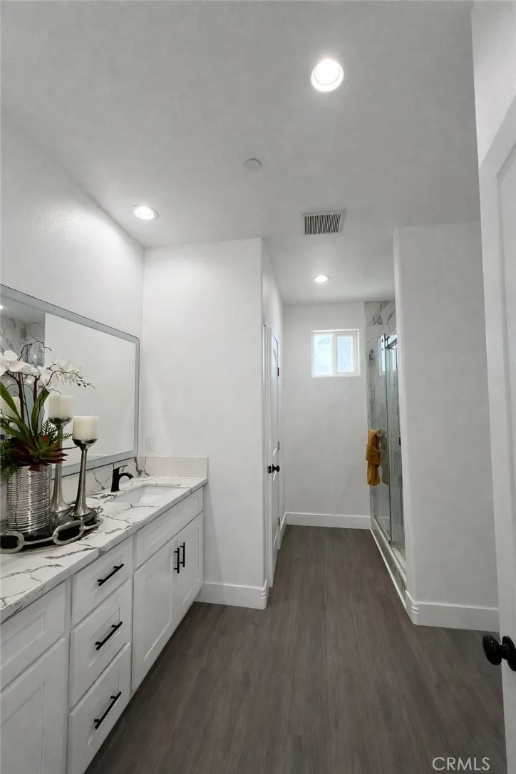 8746 W Avenue D4, Lancaster, California 93536 home-pic-10