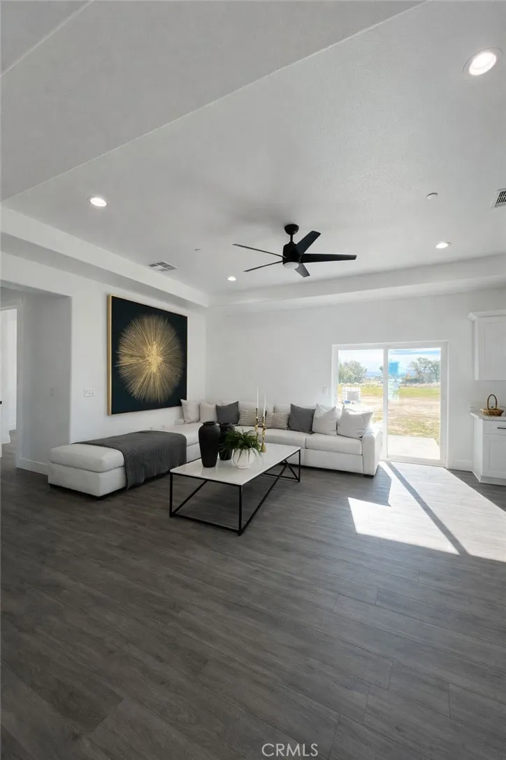 8746 W Avenue D4, Lancaster, California 93536 home-pic-12