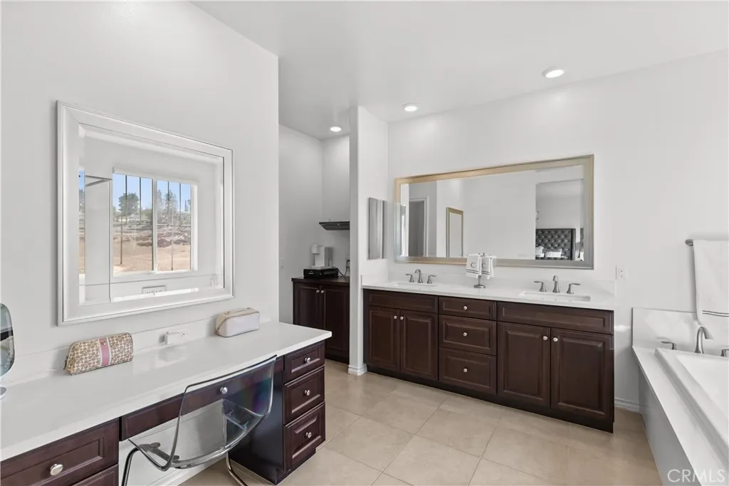 30631 Mulberry Court, Temecula, California 92591 home-pic-26